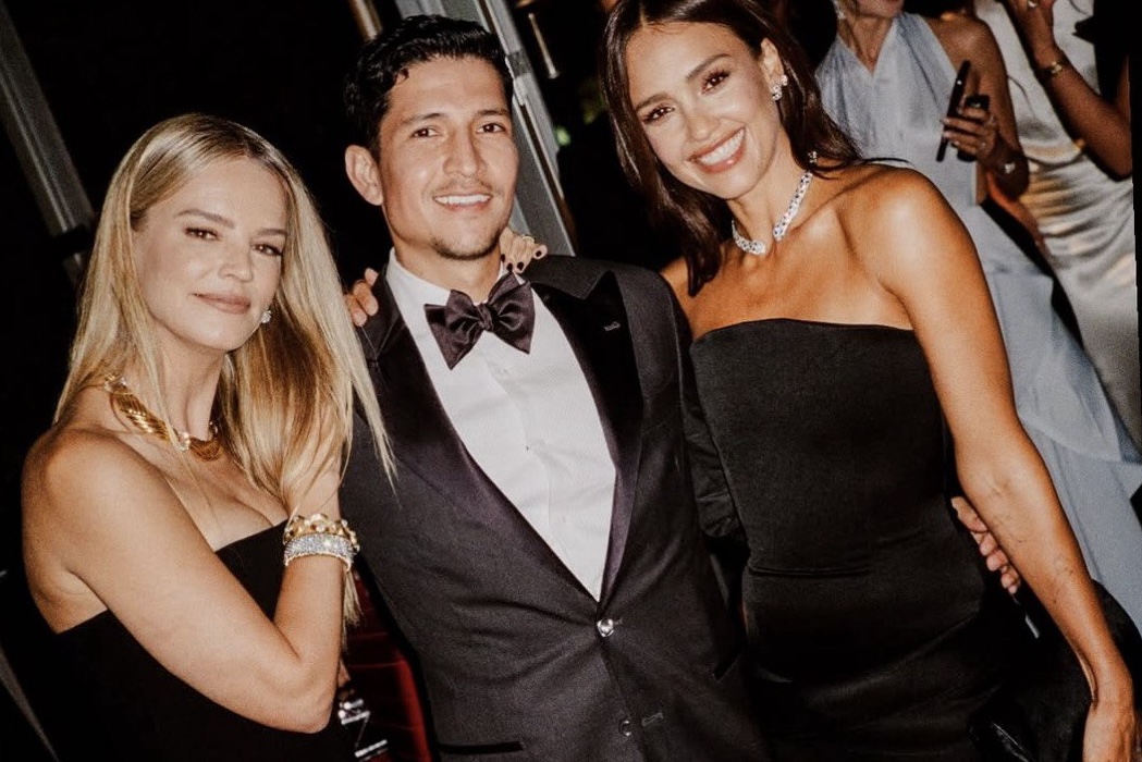 Джессіка Альба дебютувала на червоній доріжці з новим бойфрендом (фото)