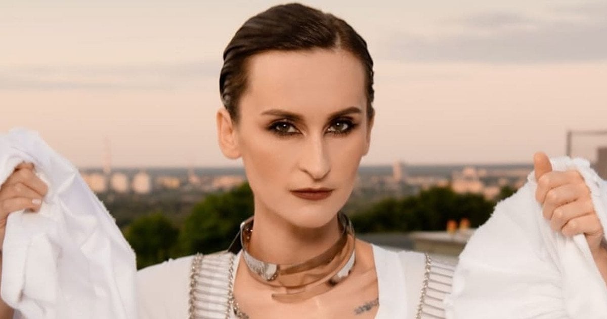 Лідерка Go_A на тлі поцілунку з дівчиною на концерті зізналася, чи була в стосунках з жінками