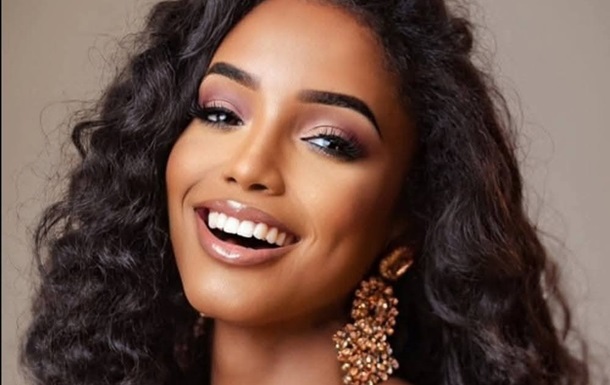 Міс Ямайка впала на сцені Міс Всесвіт: учасницю винесли на ношах