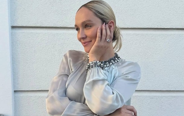 Співачка Roxolana вперше стала мамою