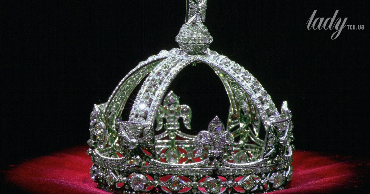 Що сталося з крихітною діамантовою короною королеви Вікторії та де вона зараз
