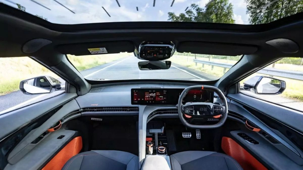 Електричний кросовер Mahindra BE 6 отримав спецверсію на честь Formula E Електричний кросовер Mahindra BE 6 отримав спецверсію на честь Formula E