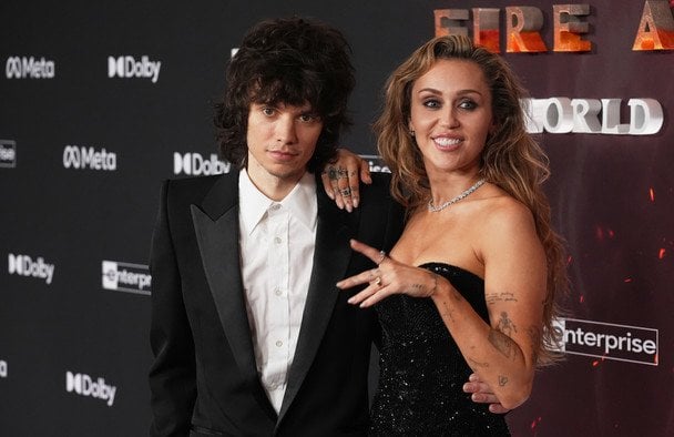 Майлі Сайрус із бойфрендом / © Associated Press