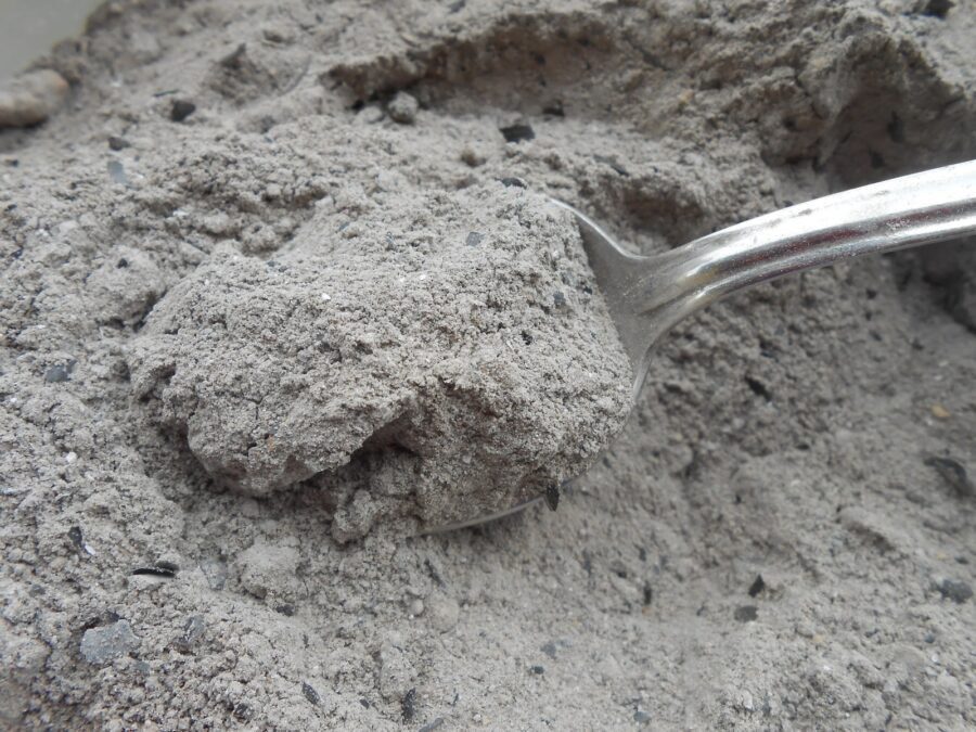 Садівники розповіли, як підживити кущі малини перед морозами для щедрого врожаю Садівники розповіли, як підживити кущі малини перед морозами для щедрого врожаю