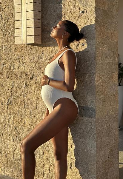 Жасмин Тукс / © Instagram Жасмін Тукс