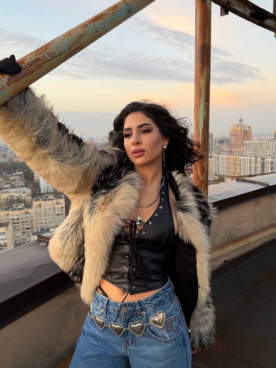 Співачка Скайлер