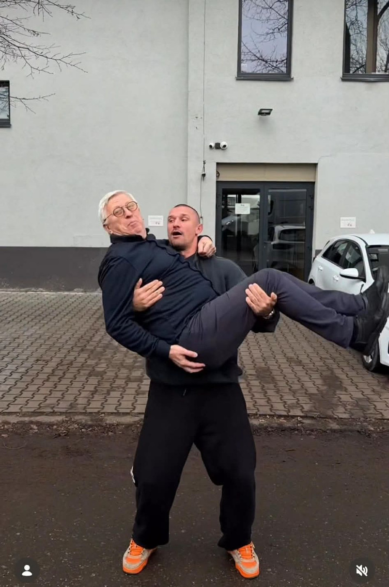 А тепер ще і Горянського потримав