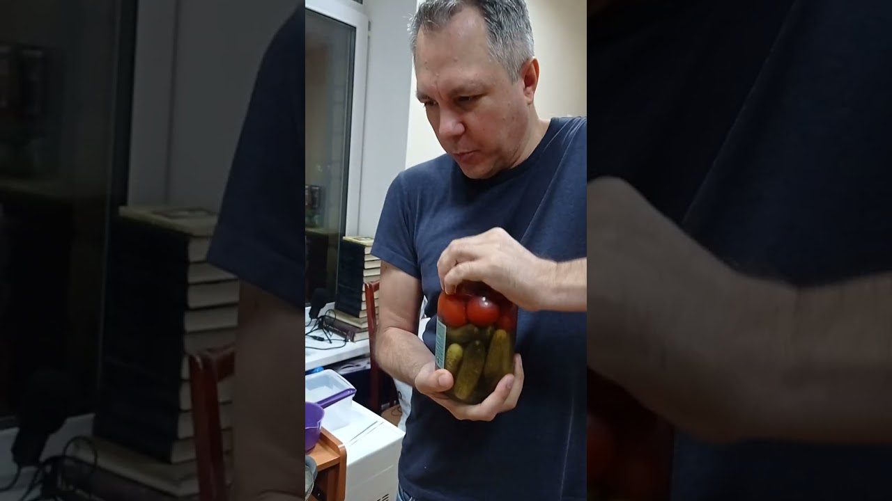 Як швидко відкрити тугу кришку на скляній банці