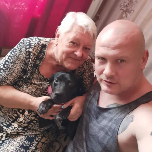 В'ячеслав Узелков із мамою