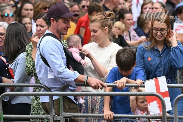 Едоардо, Беатріс та їхні діти — Афіна, Сієнна та Крістофер / © Getty Images