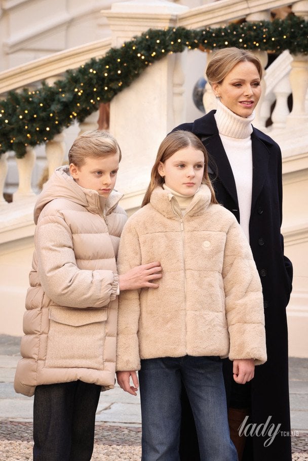 Княгиня Шарлін з дітьми Жаком і Габріеллою / © Getty Images