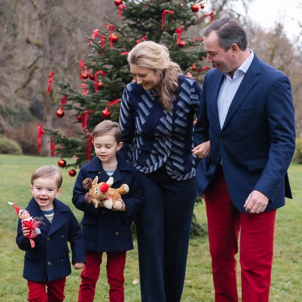 Сімейне фото герцога та герцогині Люксембурзьких з дітьми / © instagram.com/courgrandducale