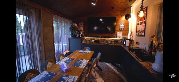 Будинок Анатолія Анатоліча / © скриншот з відео