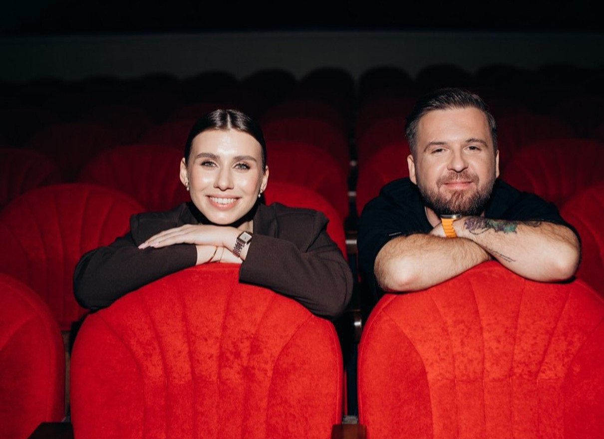 Сергій Танчинець показався з нареченою в стильному фотосеті