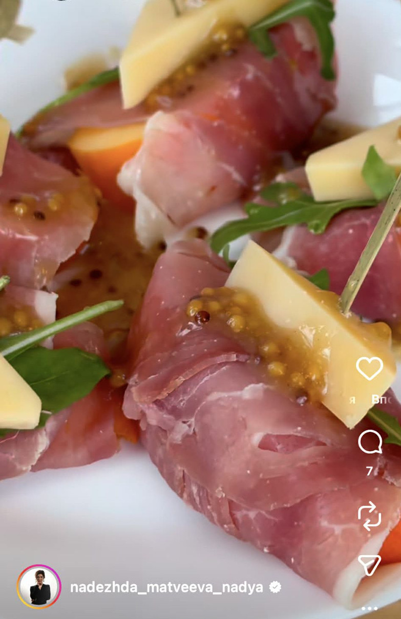 Бракує келиха ігристого