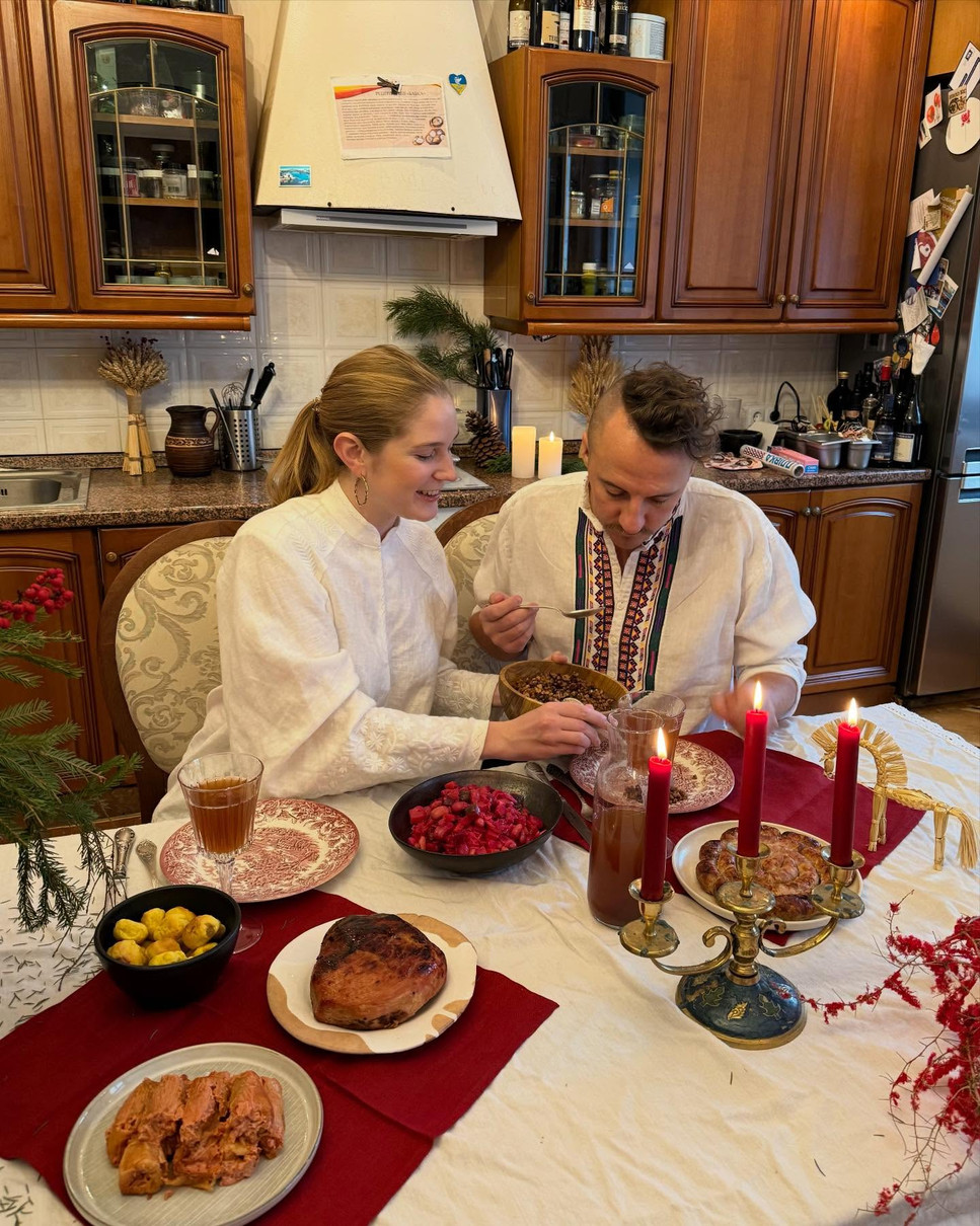 Марічка Падалко у коментарях запитала, хто готував. Клопотенко відповів - разом 