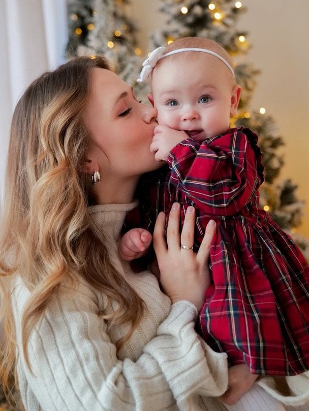 Анна Кошмал із донькою / © instagram.com/smorkovkina