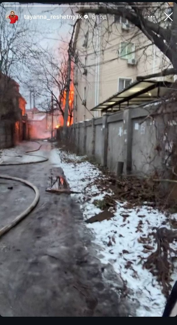 Пожежу після обстрілу досі гасять / © instagram.com/tayanna_reshetnyak