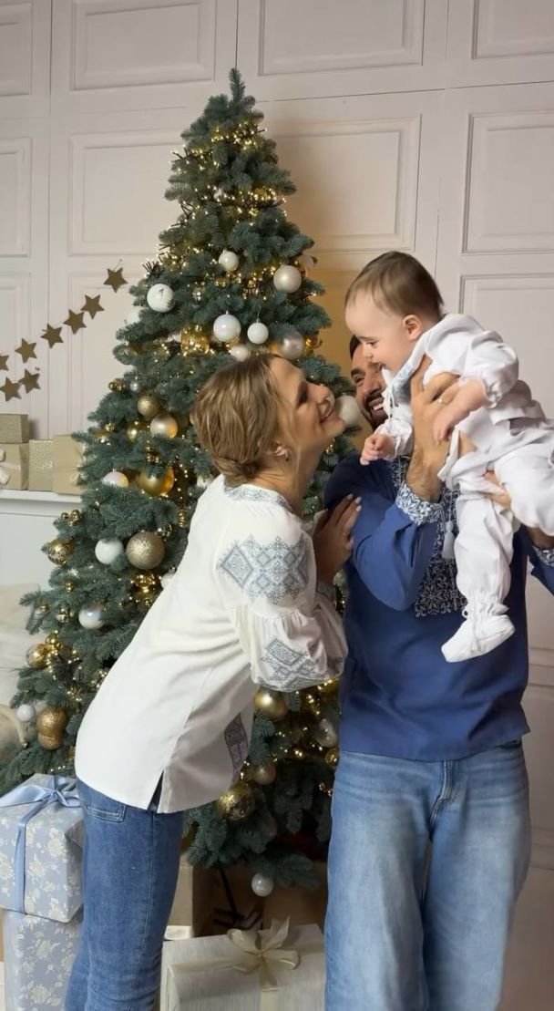 Віталій Козловський із дружиною та сином / © instagram.com/vkozlovskiy