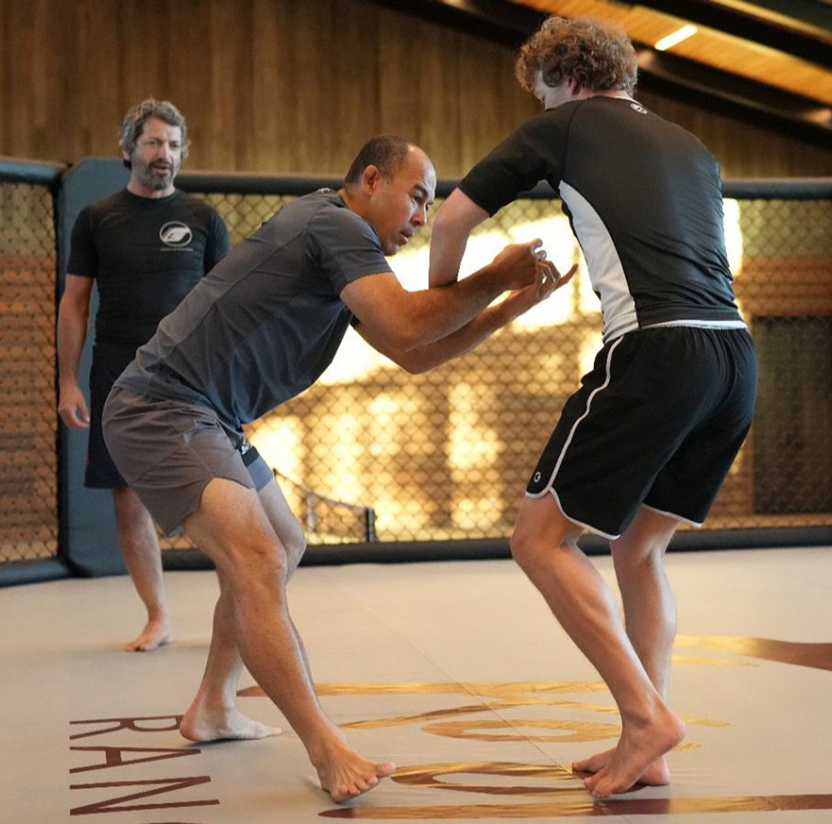 Марк Цукерберг в шортах показався на рингу