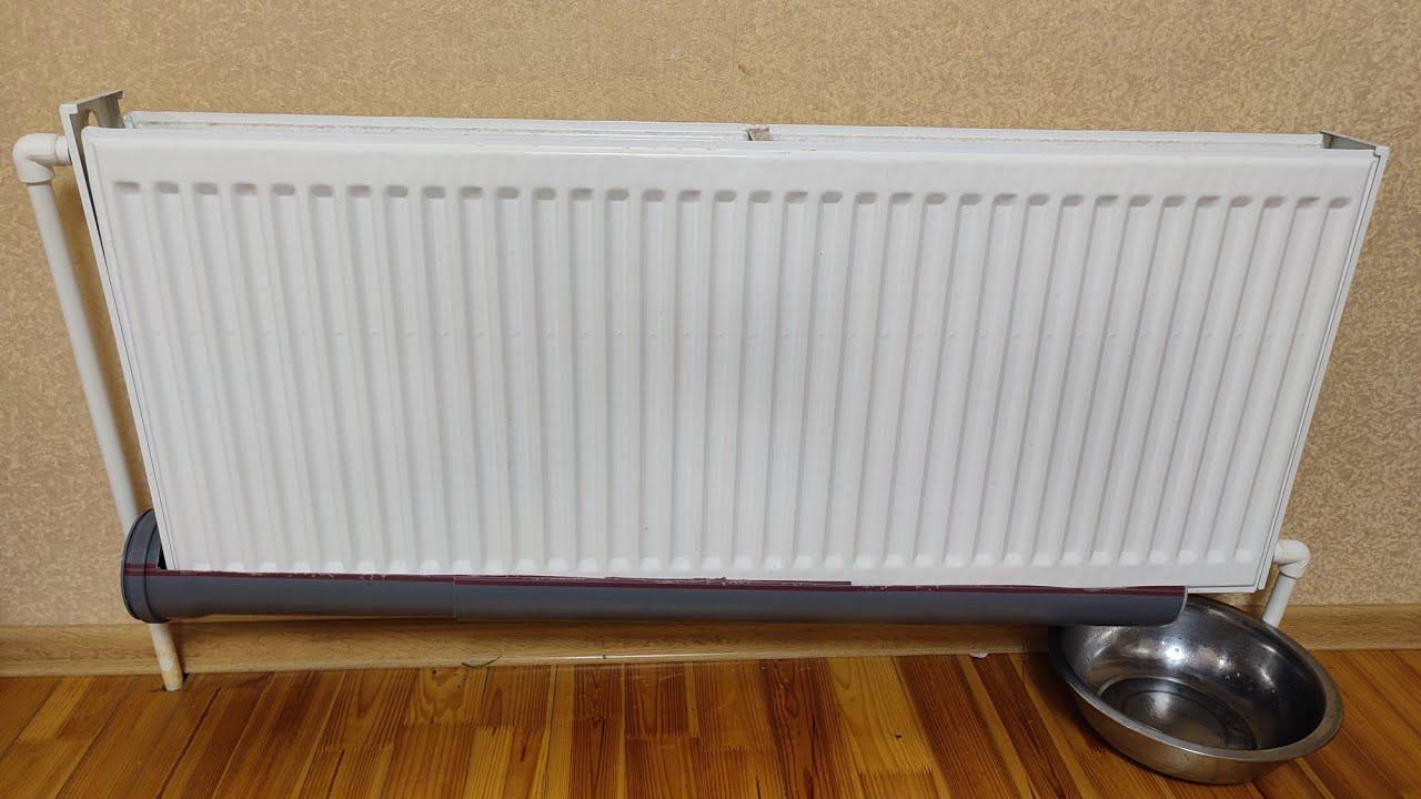 Господині розповіли, навіщо ставити миску з водою на батарею 