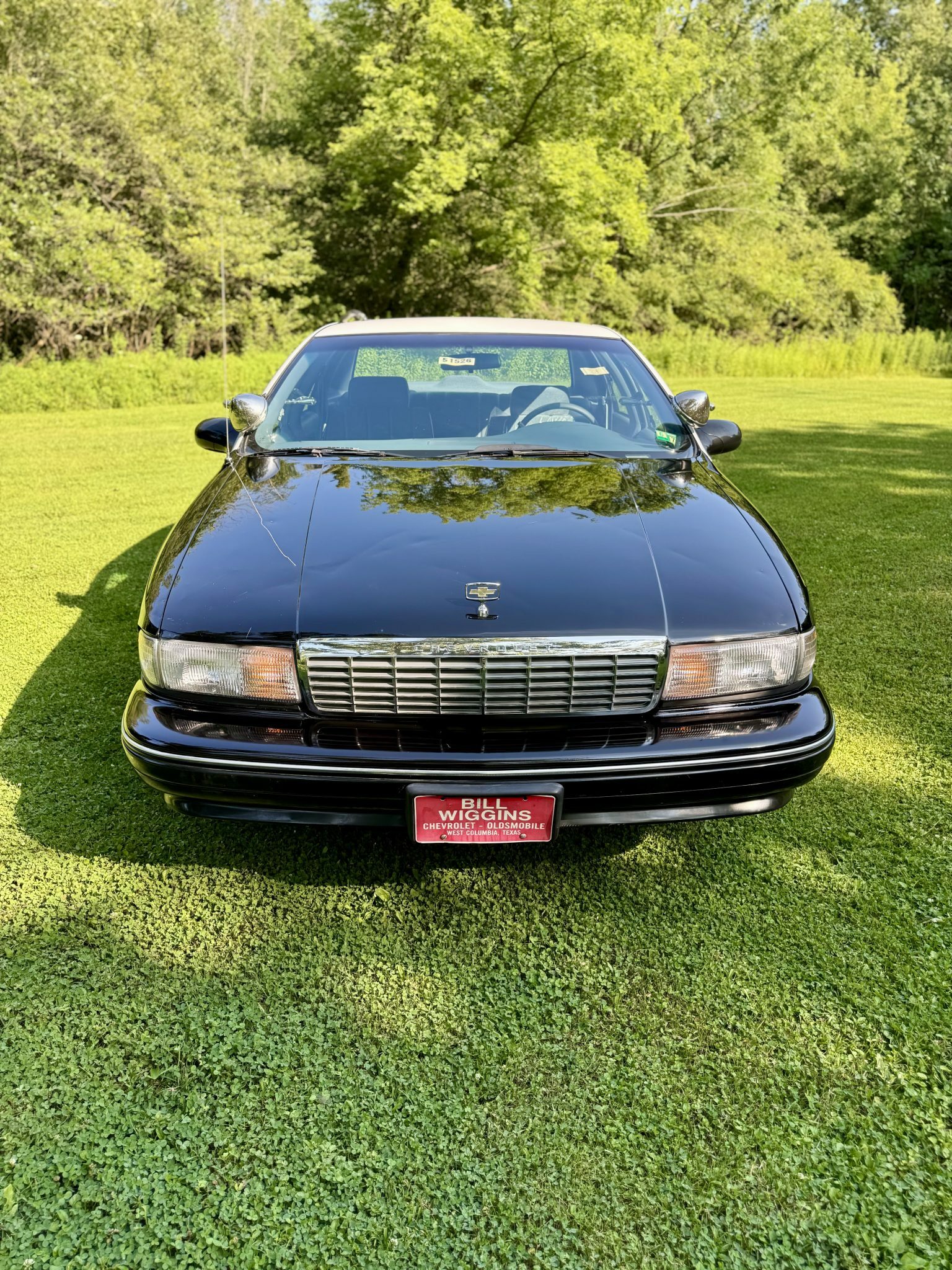 Капсула часу: на аукціон виставили «поліцейський» Chevrolet Caprice 90-х років із пробігом 18 км - фото 3