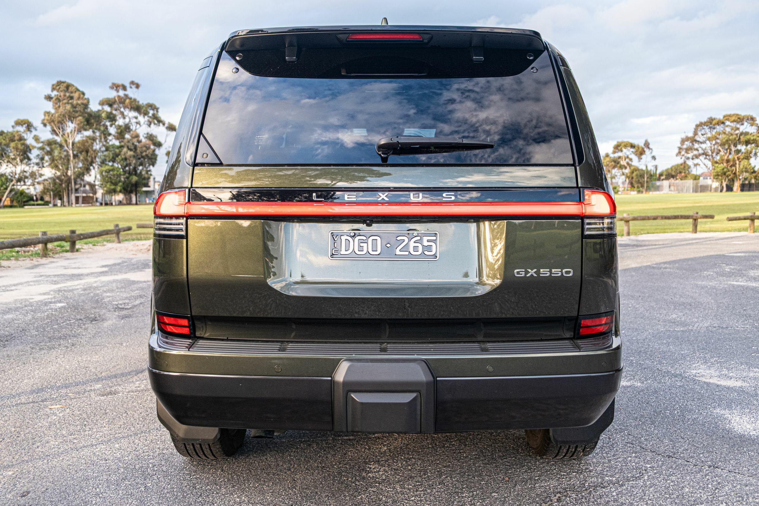 Новий Lexus GX 550 2026: розкішний «родич» Prado, який мітить у лігу G-Class - фото 3