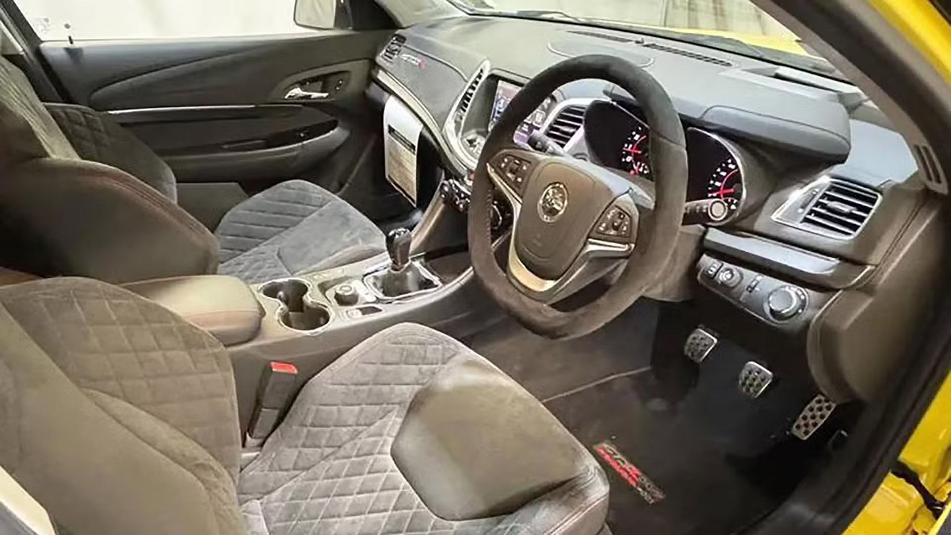 Рідкісний пікап HSV GTSR W1 Maloo став найдорожчим дорожнім Holden в історії - фото 2