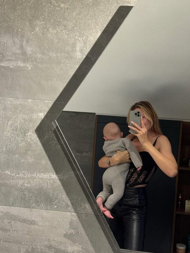 Леся Нікітюк із сином / © instagram.com/lesia_nikituk