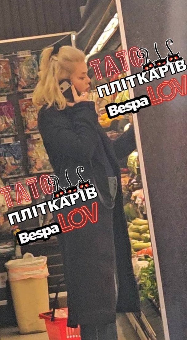 Дівчина й дійсно як дві краплі води схожа на Аліну Гросу / © BespaLOVmedia