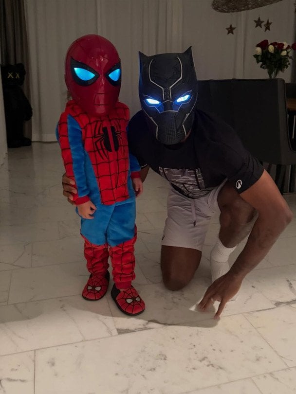 Чоловік та донька Еліни Світоліної в костюмах супергероїв / © instagram.com/iamgaelmonfils