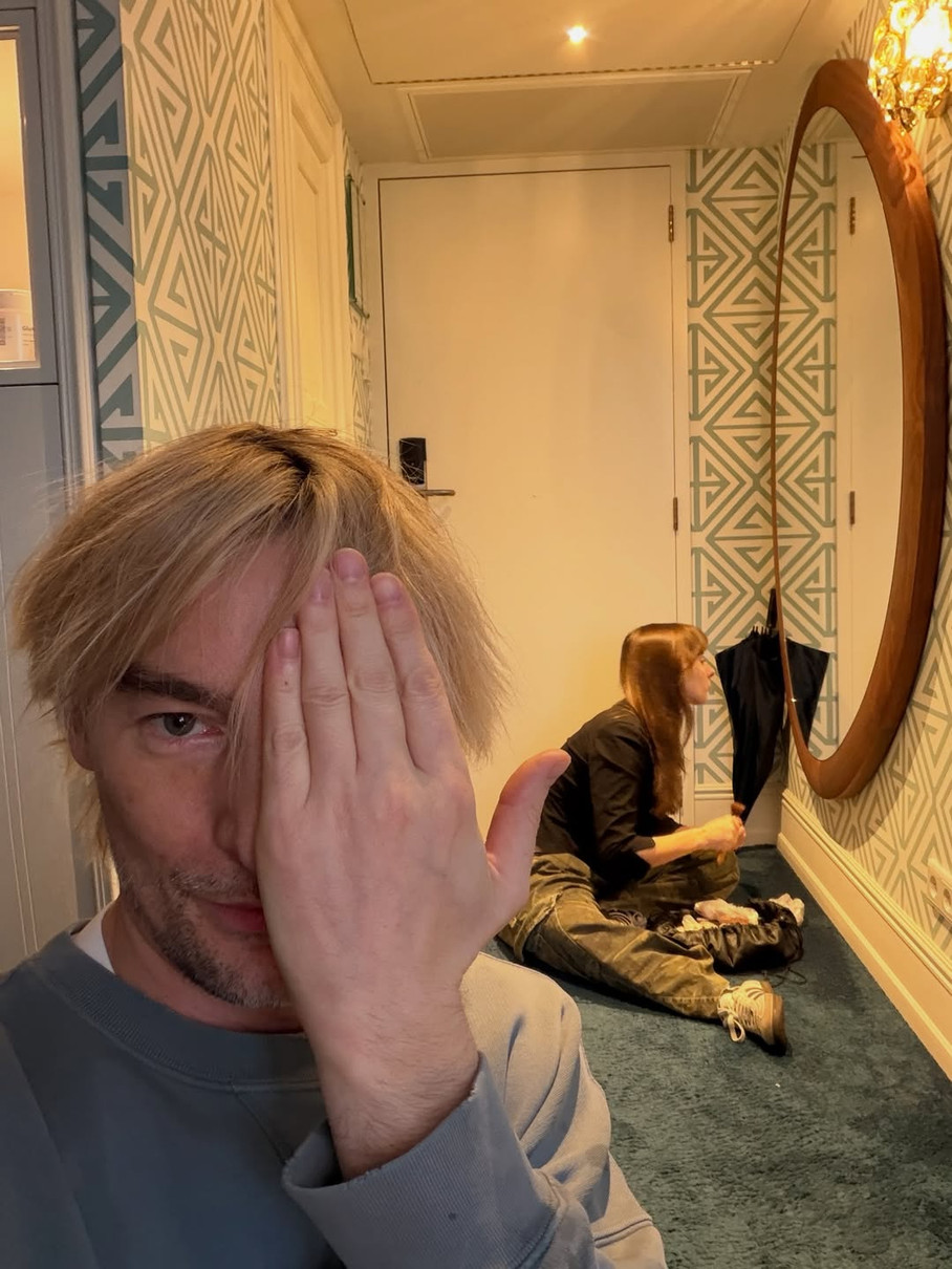 Алан Бадоєв показався з донькою у Парижі