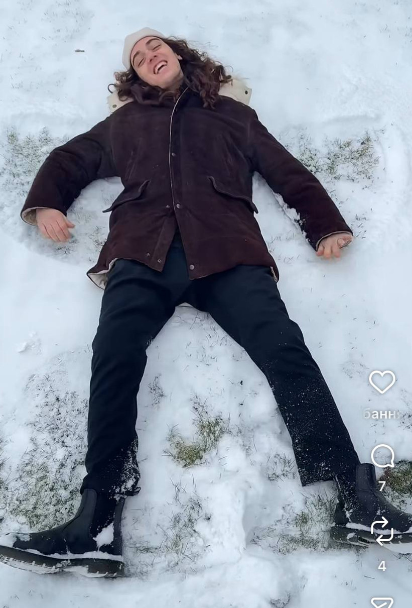 Оля Полякова показала свого зятя у снігу