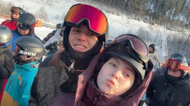 Маша Полякова з чоловіком / © instagram.com/marypoppers1