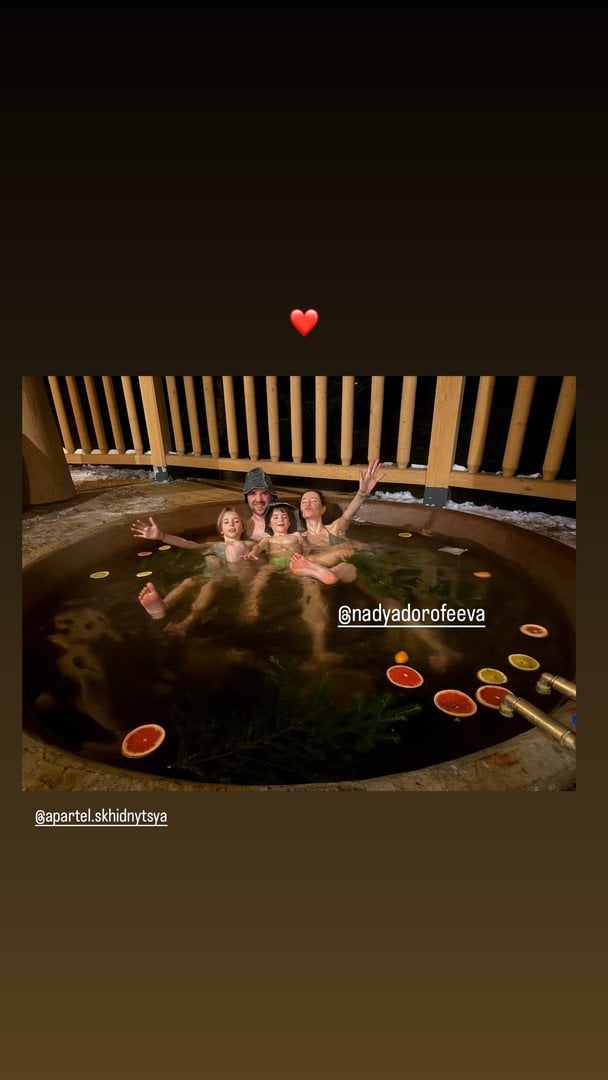 Надя Дорофєєва, Міша Кацурін та його діти / © instagram.com/misha_katsurin