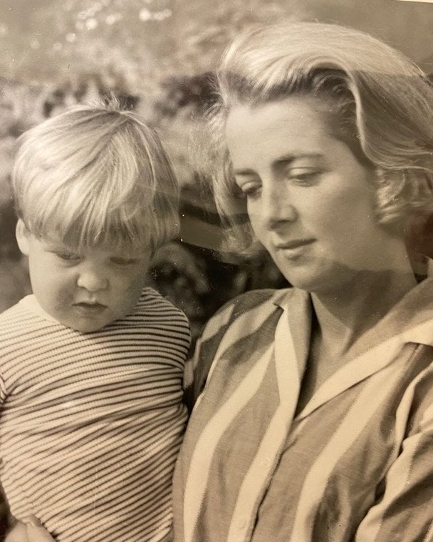 Чарльз Спенсер з матір’ю Френсіс Шанд Кідд / © Instagram Чарльза Спенсера