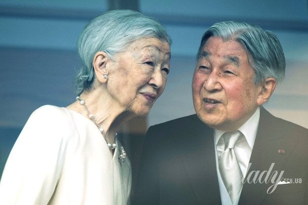 Почесні імператор Акіхіто та імператриця Мітіко / © Associated Press
