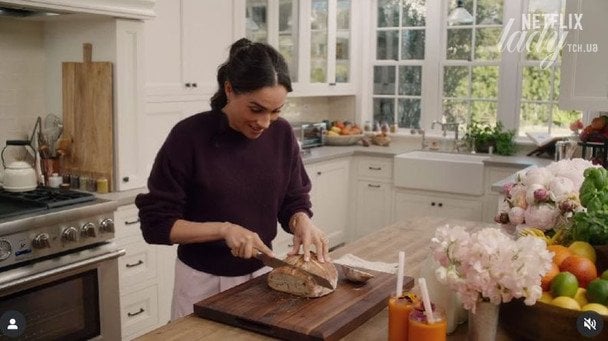 Меган Маркл на зніманнях її кулірованого шоу «З любов’ю, Меган» / © Instagram Меган Маркл