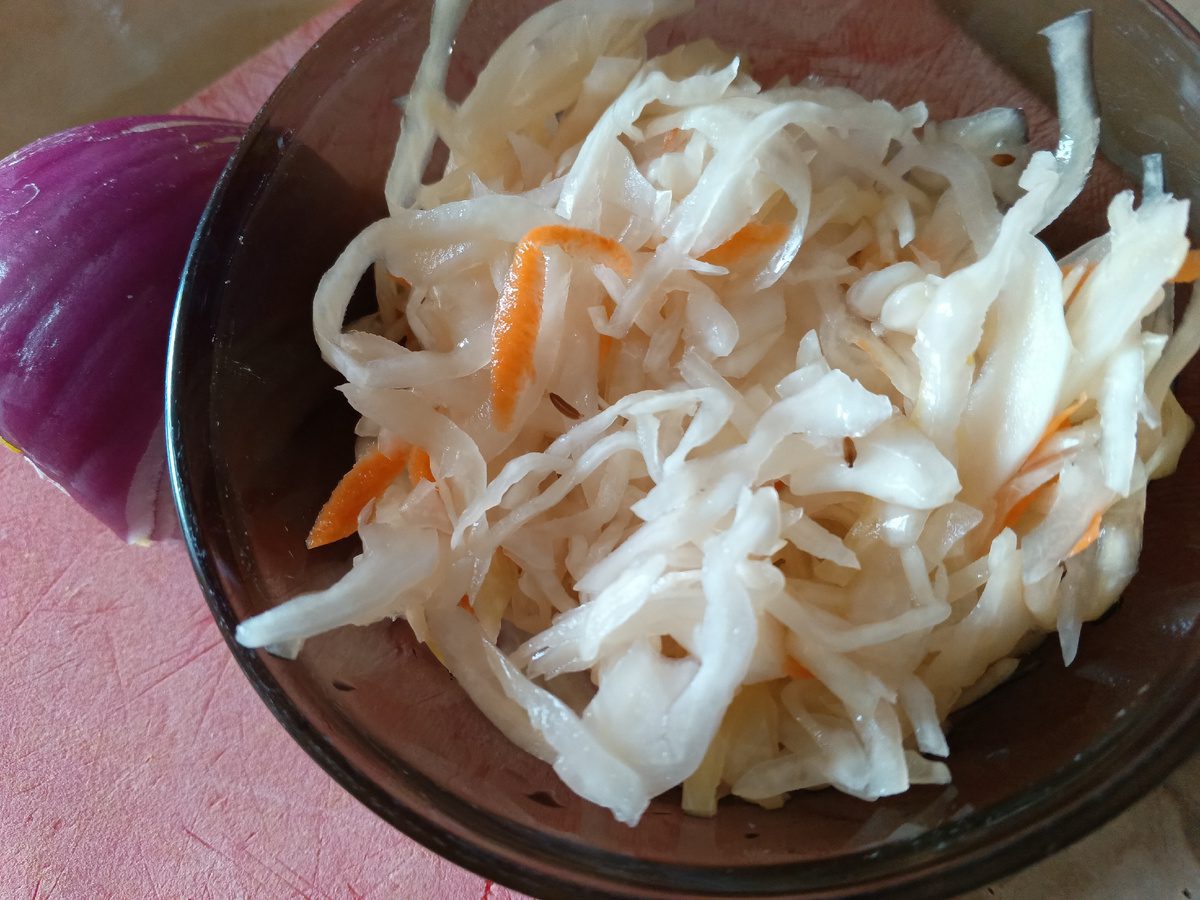 Кулінари назвали кращі сорти капусти для квашення, аби закуска вийшла хрустка та соковита