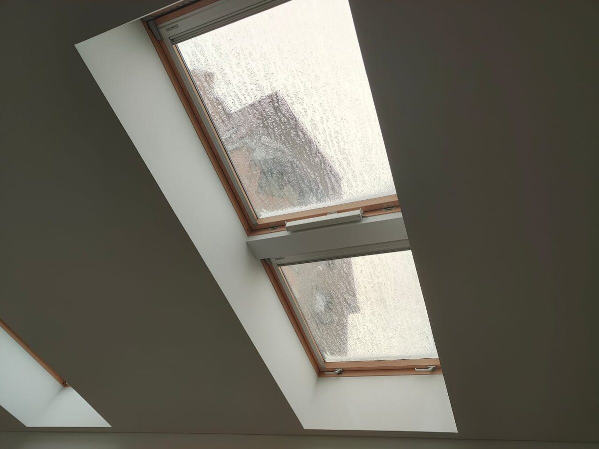 Експерти розповіли, як позбутись від конденсату на вікнах за допомогою простого способу