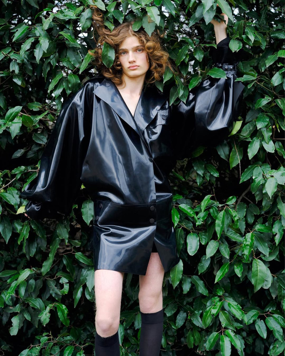 Юрій Романюк позує для Pop Magazine