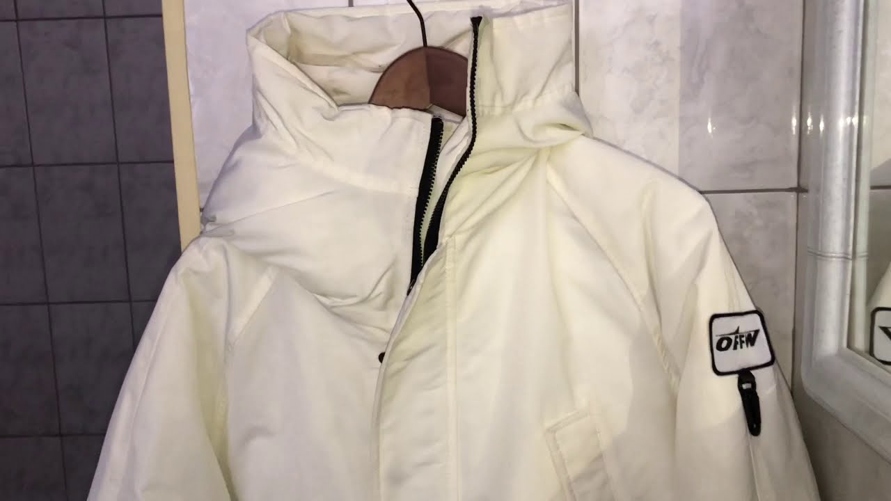 Господині назвали спосіб, який швидко поверне охайний вигляд верхньому одягу