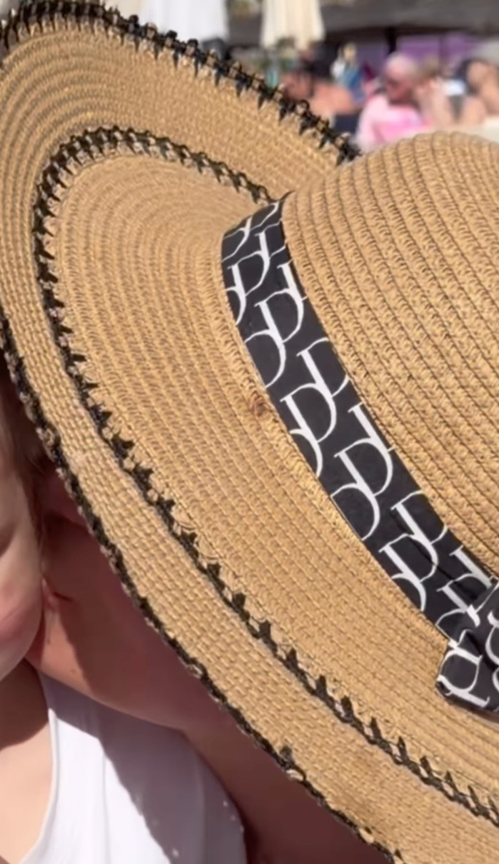 Наталія Могилевська показала миле відео з дочкою на пляжі