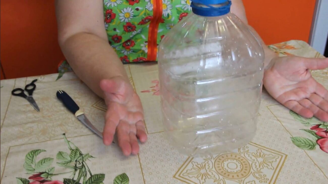 Садівники розповіли, як зробити парник зі звичайної пластикової пляшки