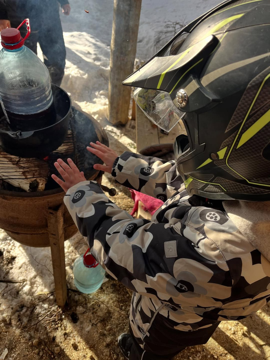 Арсен Мірзоян показав милі фото дочки від Тоні Матвієнко у Карпатах