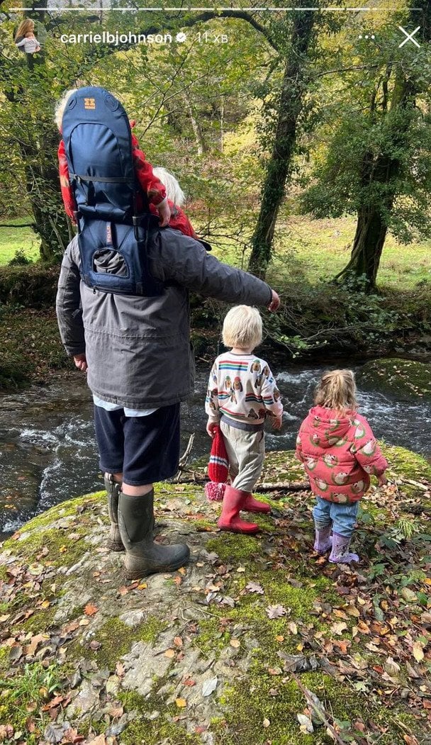 Борис Джонсон із дітьми / © Instagram Керрі Джонсон