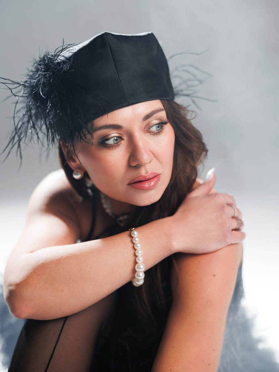 Акторка Анна Саліванчук