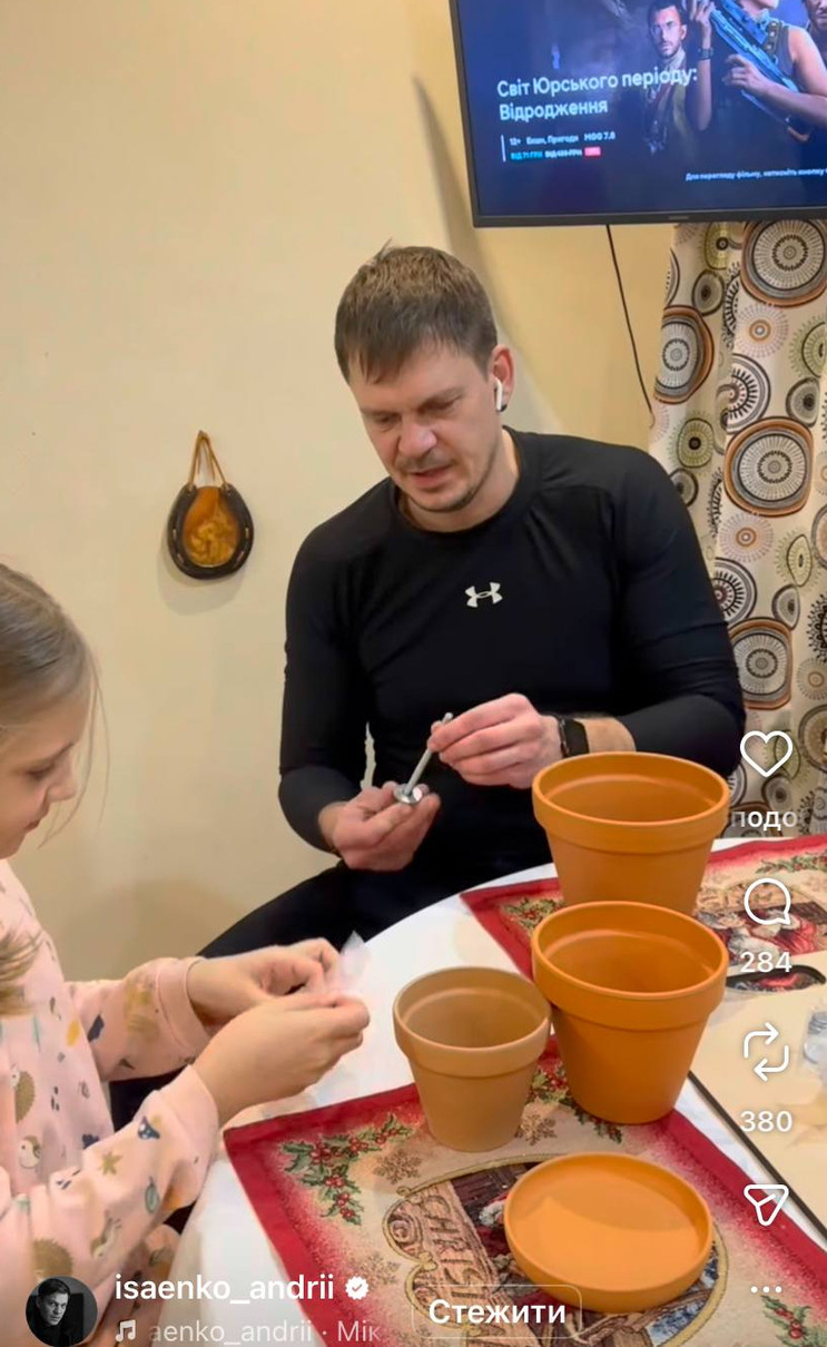 Андрій Ісаєнко показав, як обігріти квартиру у блекаут