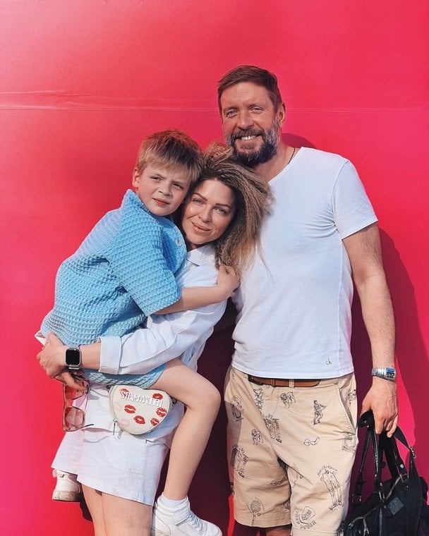 Яна Глущенко з колишнім чоловіком і сином / © instagram.com/yamo4ka