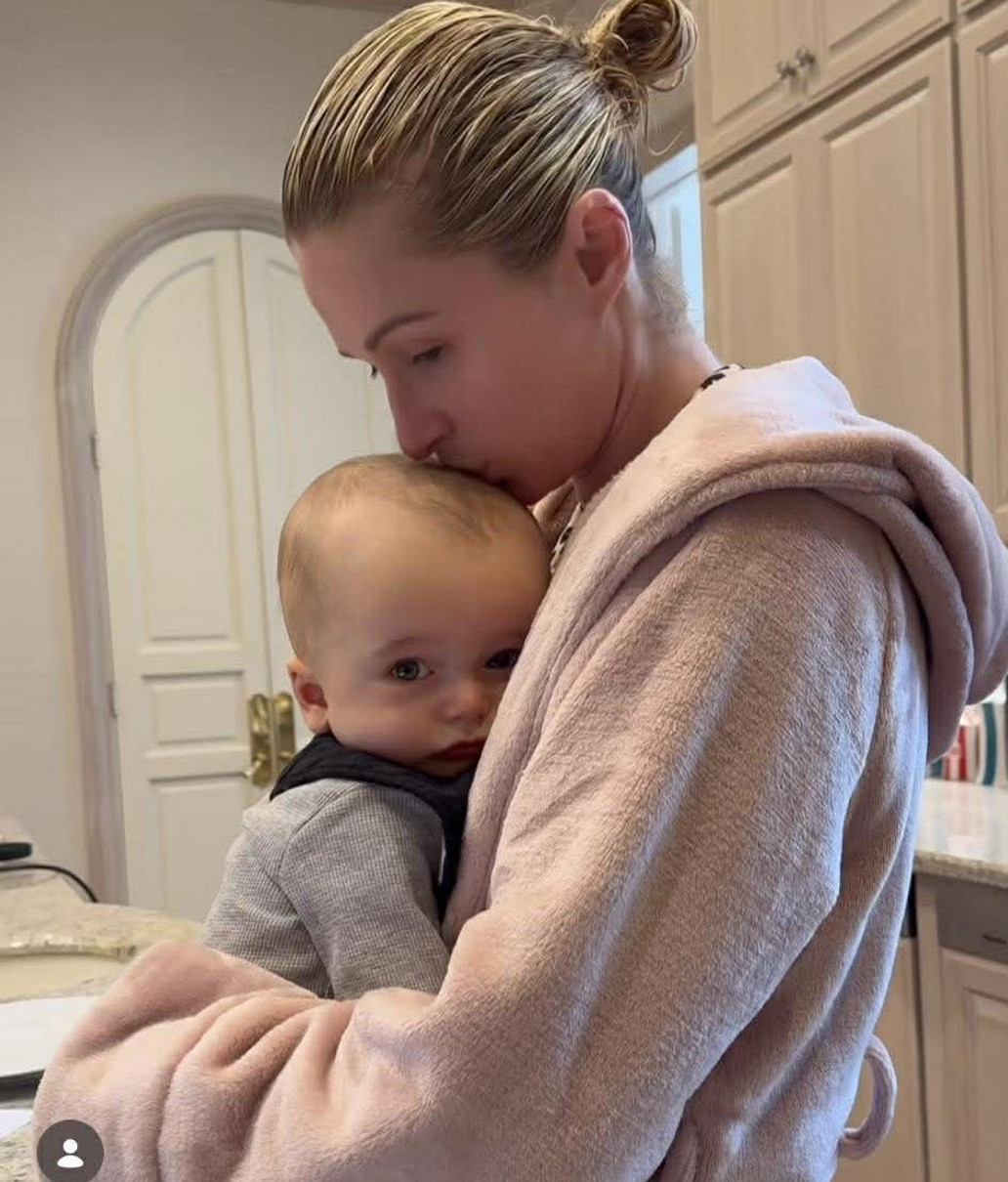 До речі, в перший рік життя малюка його маму критикували за форму і розмір його голови